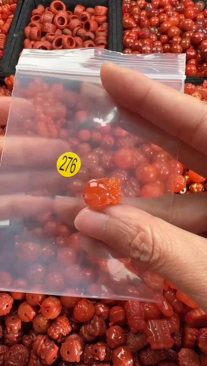 【闪购商品】南红玛瑙颈饰未镶嵌1