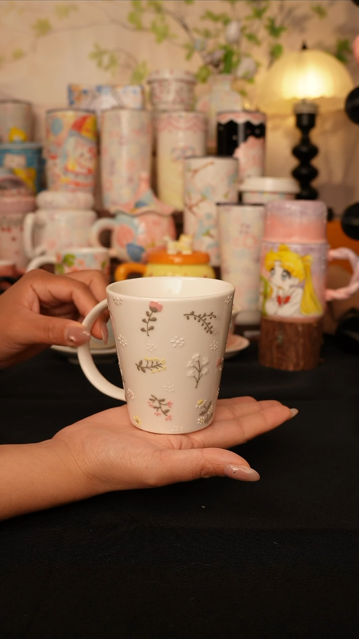 陶景德镇手绘的杯子 