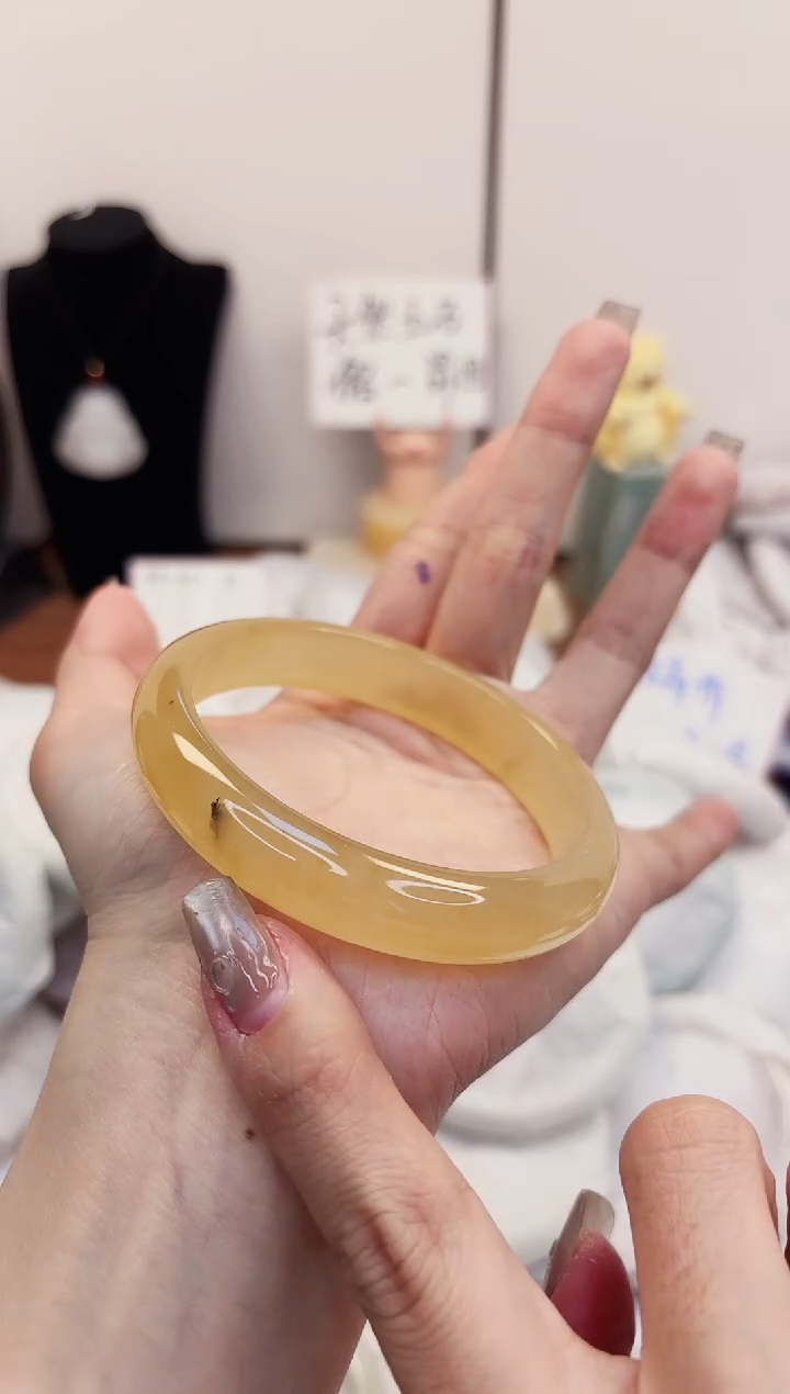 【闪购商品】石英质玉手镯未镶嵌180-财气镯-圈口60