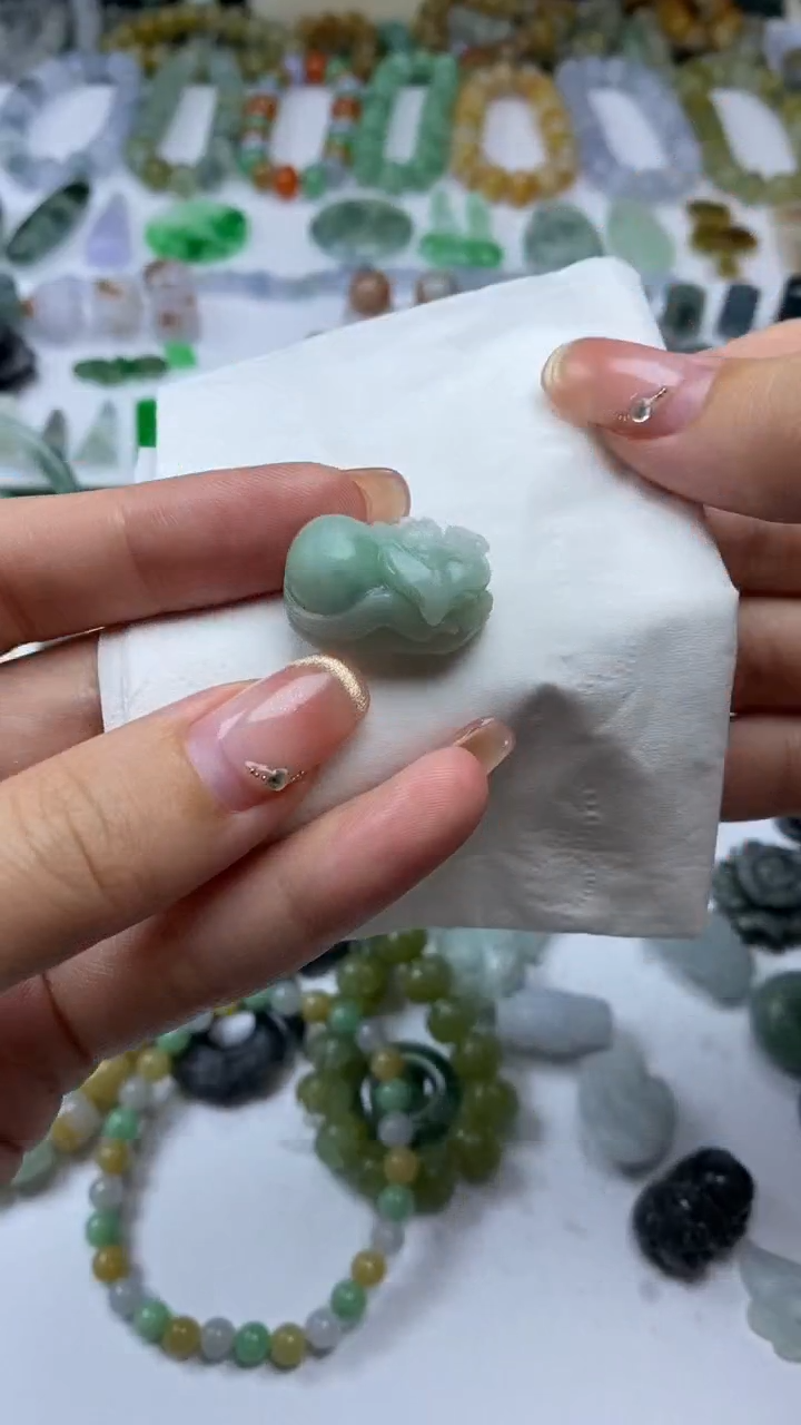 未镶嵌定制翡翠毛货定制不退不换
