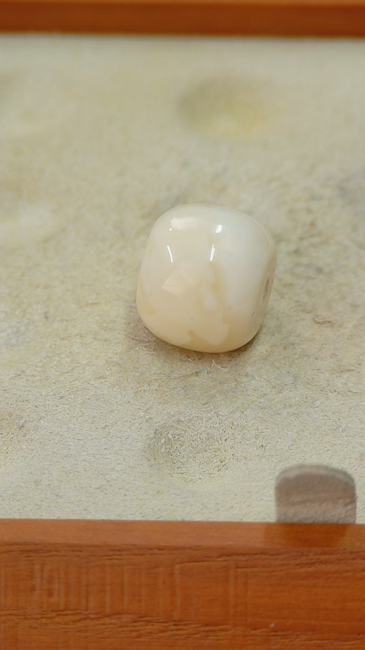 【闪购商品】蜜蜡裸石未镶嵌俄料全品14+mm1.7克