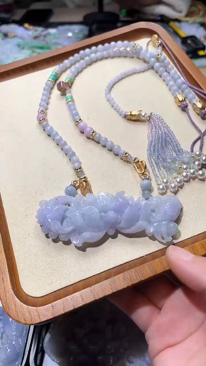 【闪购商品】翡翠颈饰未镶嵌吊坠