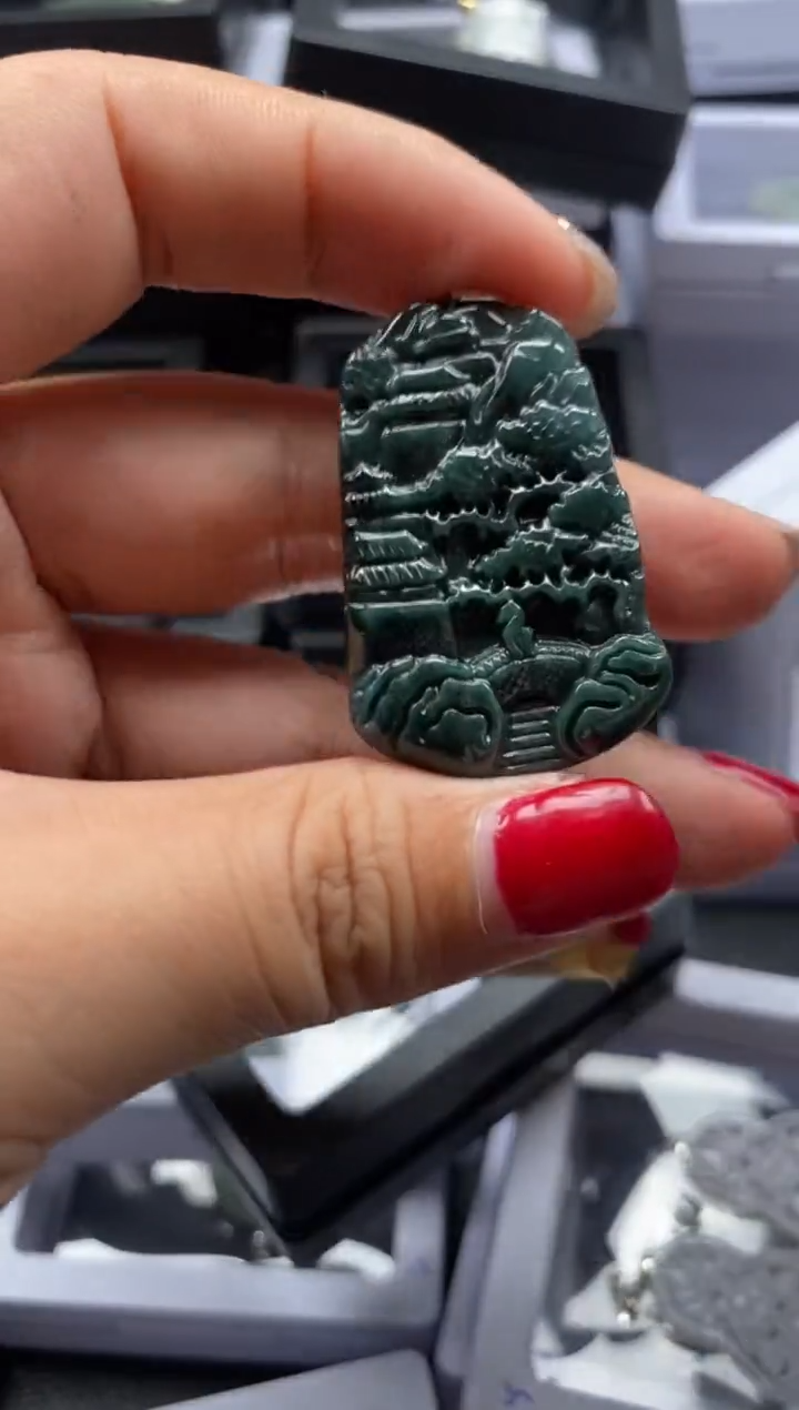 【闪购商品】翡翠未镶嵌吊坠(不含链)39439