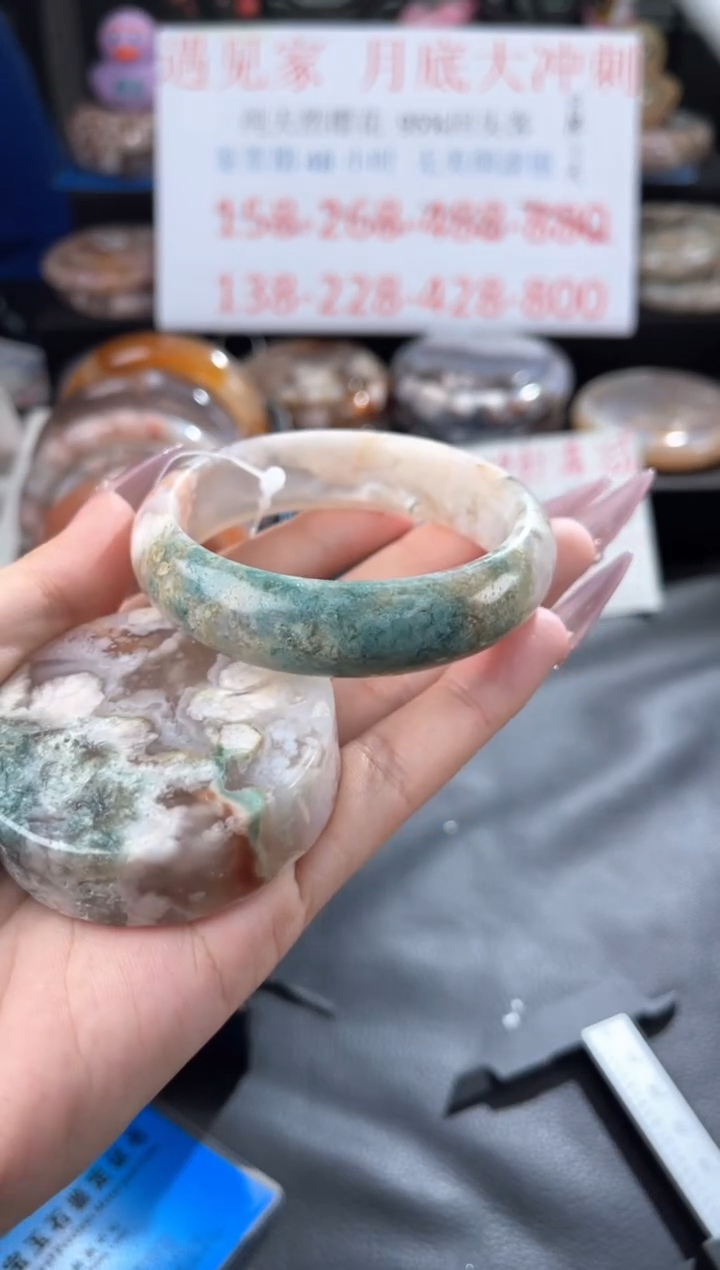 石英质玉未镶嵌手镯53