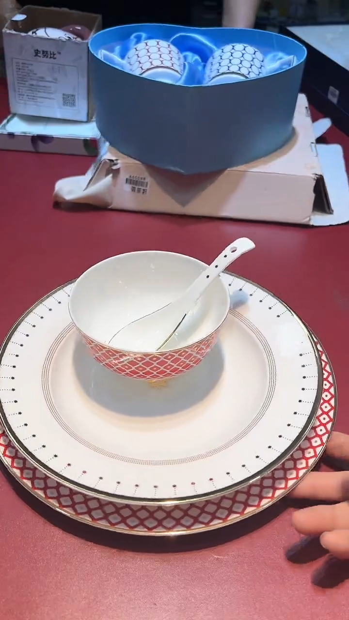 【闪购商品】瓷片锅碗瓢盆一件不剩