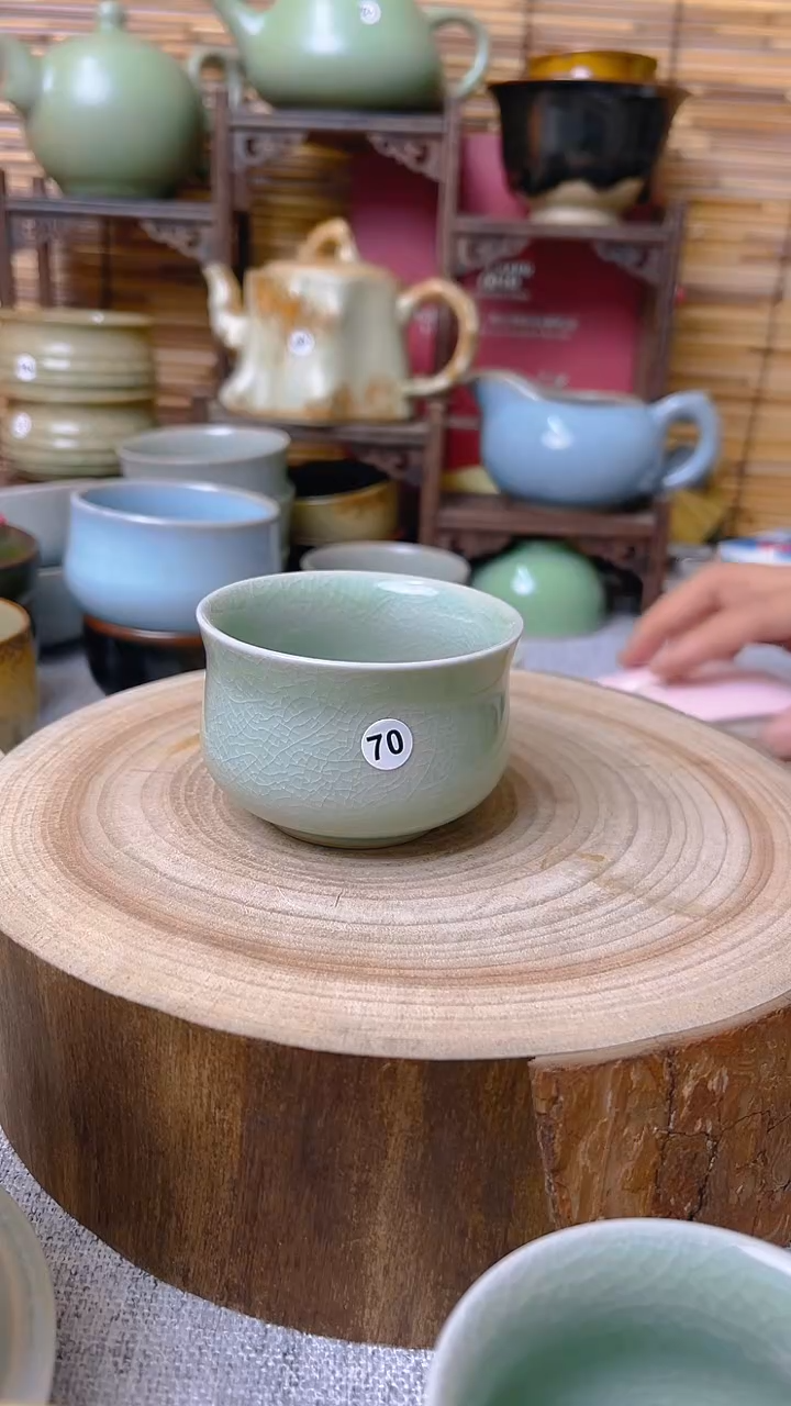 【闪购商品】瓷片原生态原矿粉青杯子