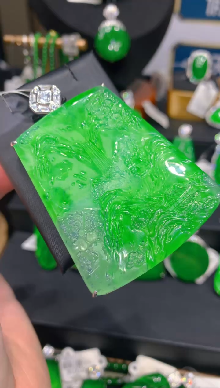 翡翠未镶嵌颈饰21一季