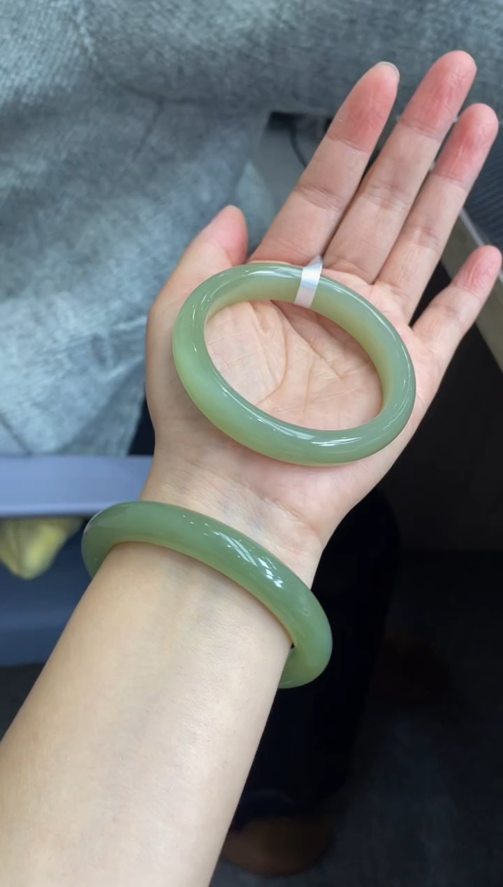 【闪购商品】定制和田玉天然和田玉多样性发其一