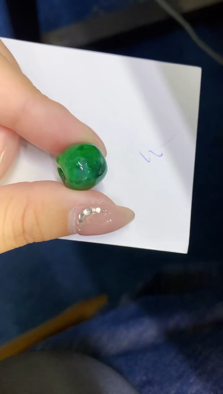 颈饰未镶嵌翡翠缅甸天然翡翠A货