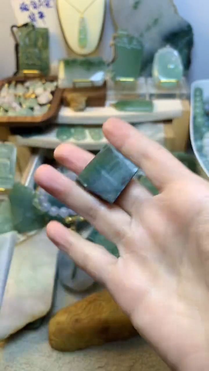 未镶嵌挂件翡翠 缅甸A货翡翠，没有运费险
