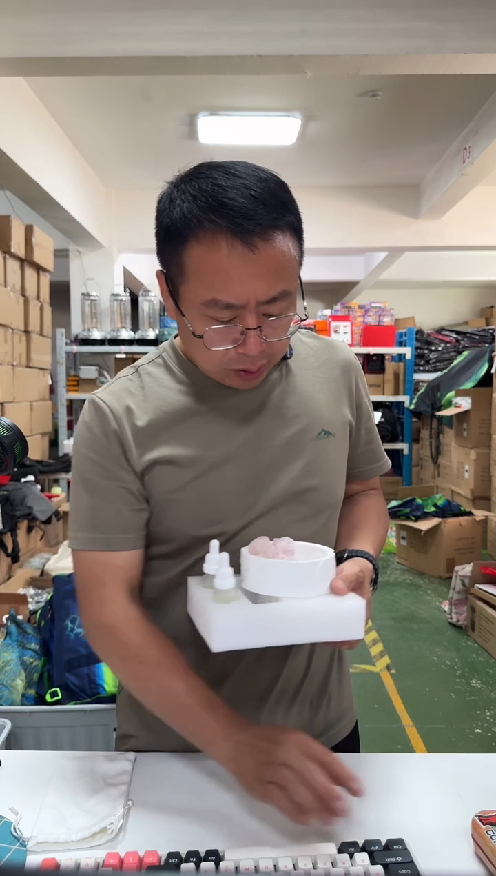 瓷香石在盒  持久留香1个月 20元