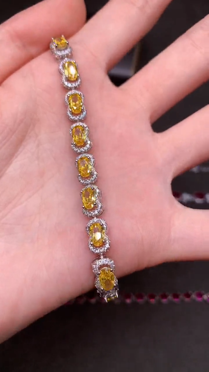 【闪购商品】彩色蓝宝石手链银S925镶嵌......