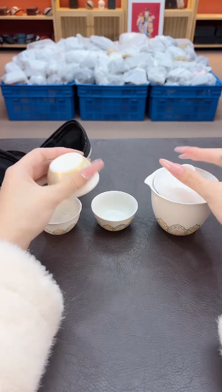 【闪购商品】摆件瓷SC1111111111111