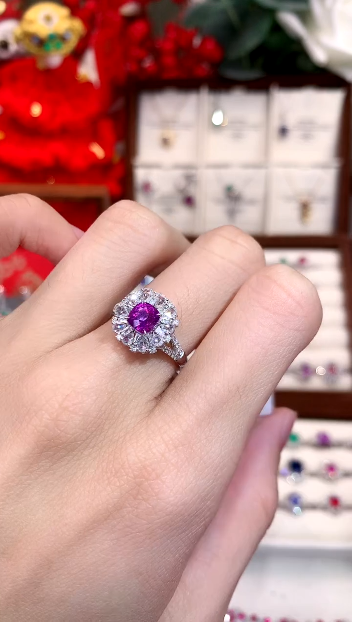 【闪购商品】彩色蓝宝石戒指18K金镶嵌1.53ct/天然宝石/七天无理由