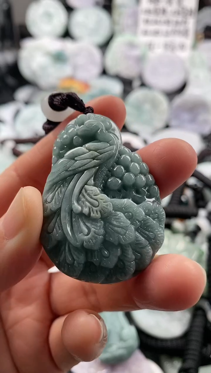 【闪购商品】翡翠吊坠(不含链)未镶嵌1