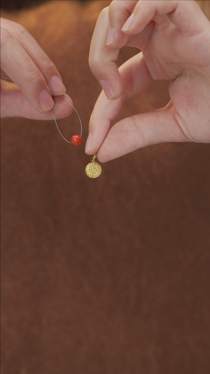 【闪购商品】南红玛瑙吊坠(不含链)18K金镶嵌吊坠