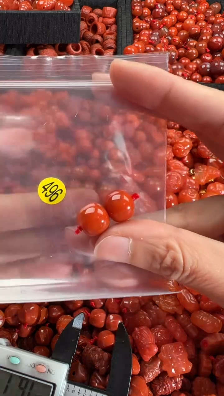 【闪购商品】南红玛瑙颈饰未镶嵌1