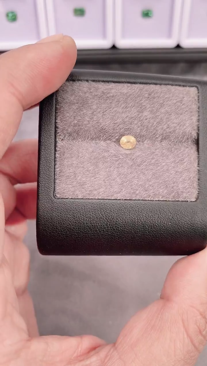 裸石蓝宝石未镶嵌聆*者0.6