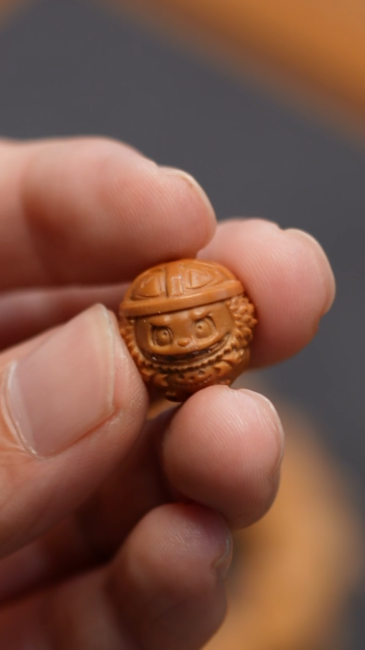 吊坠猴头核桃拉布布