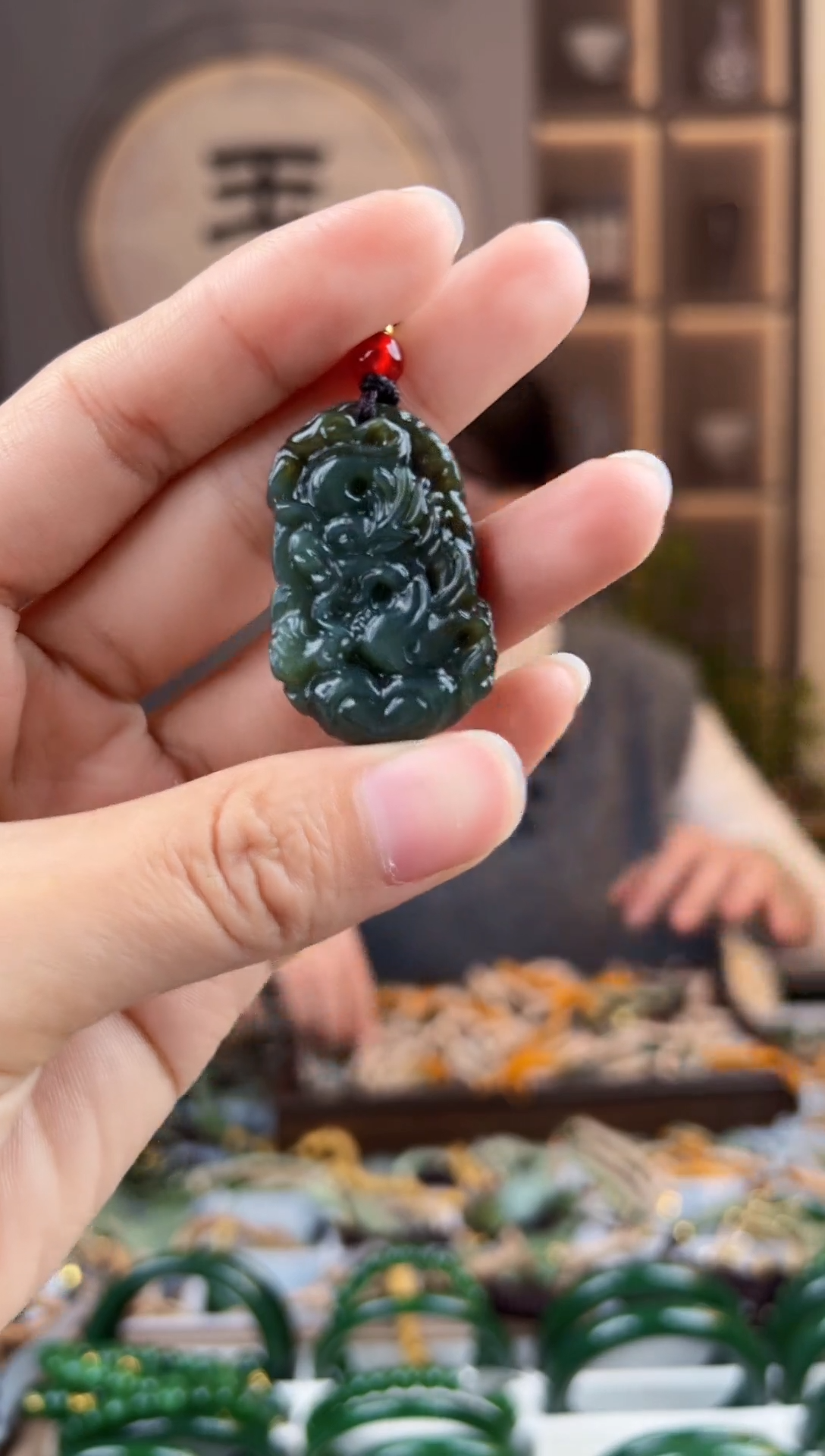 颈饰未镶嵌和田玉拍一发一，拍一发一