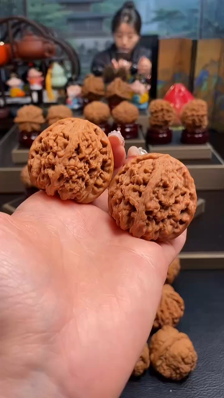 【闪购商品】文玩核桃吊坠K351南疆石43