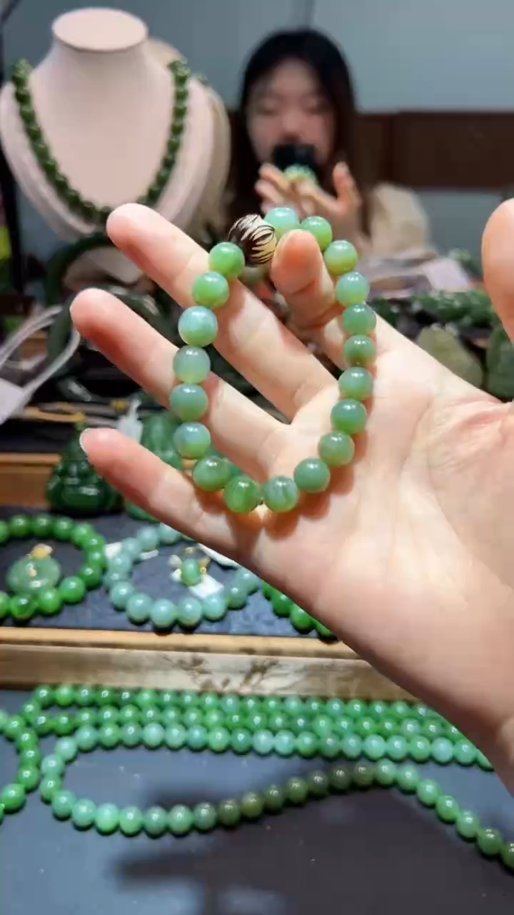 手串未镶嵌和田玉（碧玉）随机多样性发一