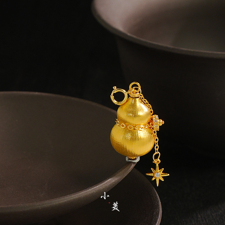 18K金流苏葫芦吊坠G81289