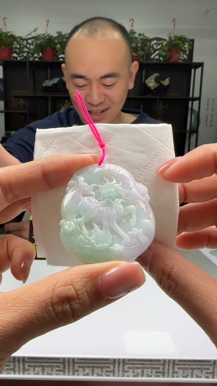 【闪购商品】翡翠颈饰未镶嵌天然翡翠A货吊坠