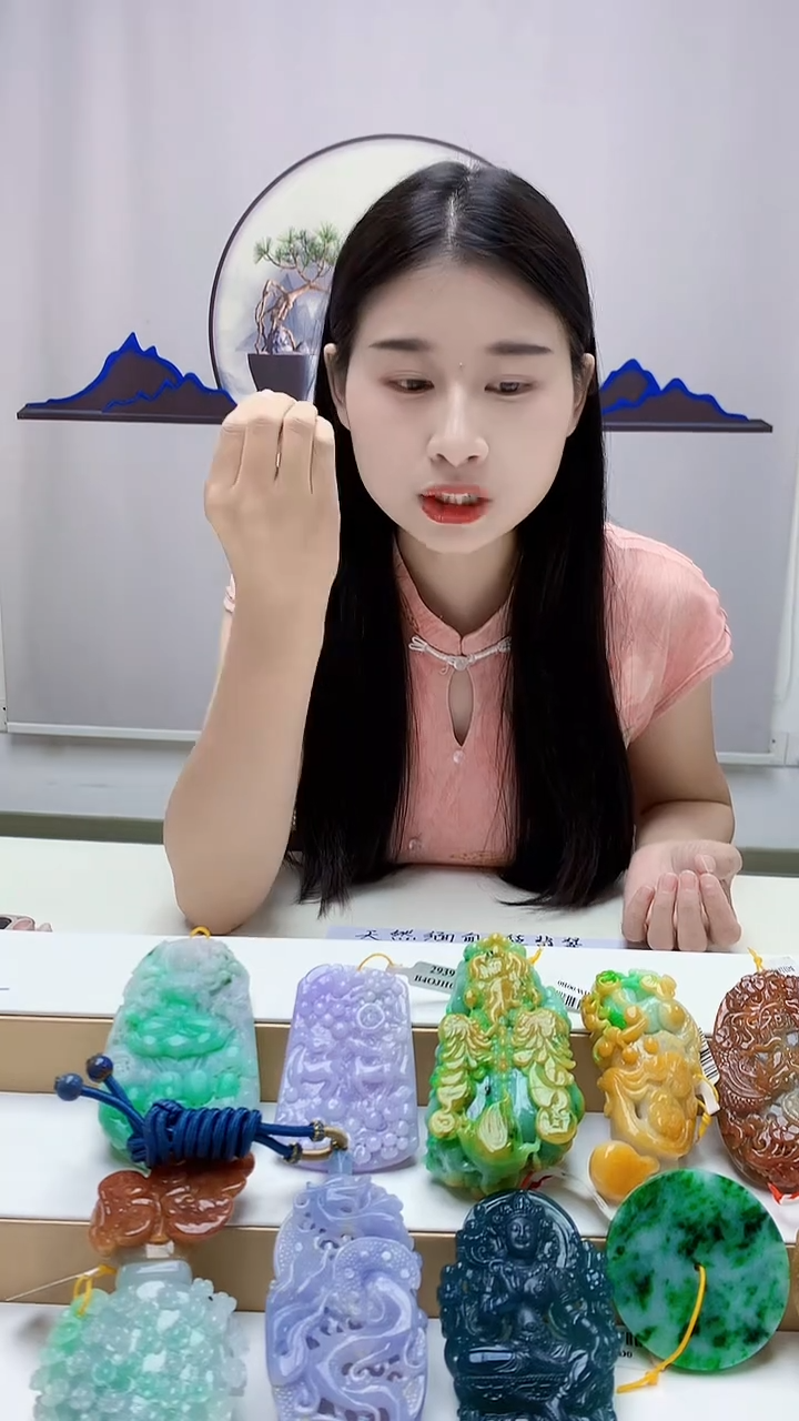 未镶嵌定制翡翠小**.4812DD-毛货挂件