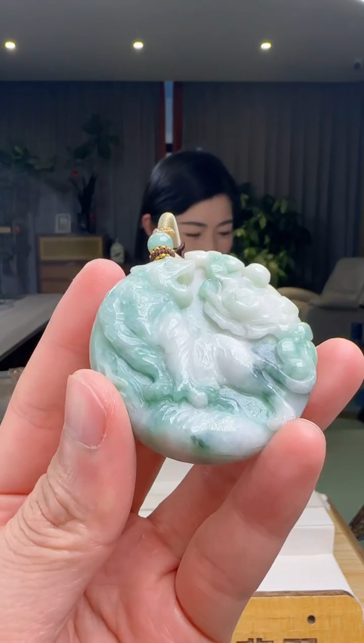 【闪购商品】翡翠颈饰未镶嵌DY@@60B7J11540