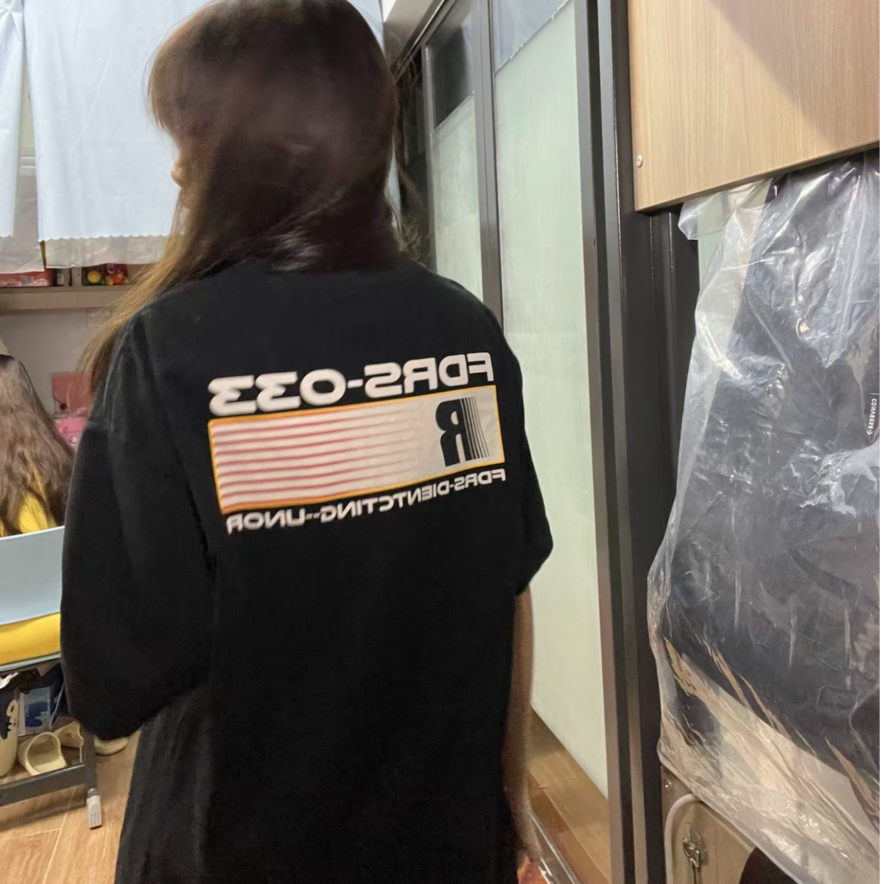 AB面绒面发泡印花男女同款短袖T恤