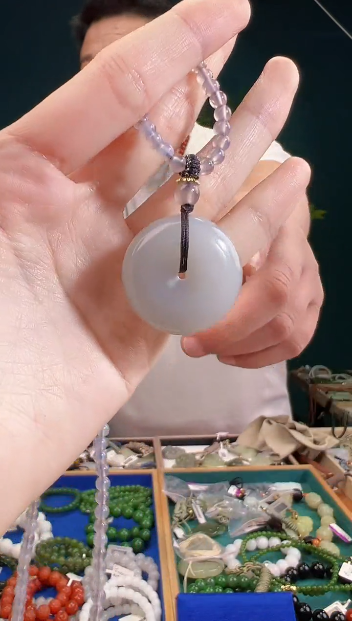 颈饰未镶嵌和田玉一物一证 拍一单发一个