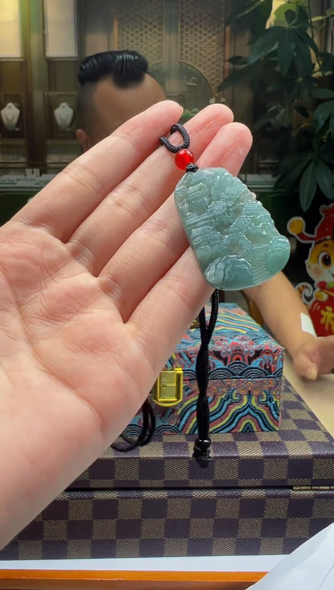 翡翠未镶嵌颈饰R2025-6-9-42