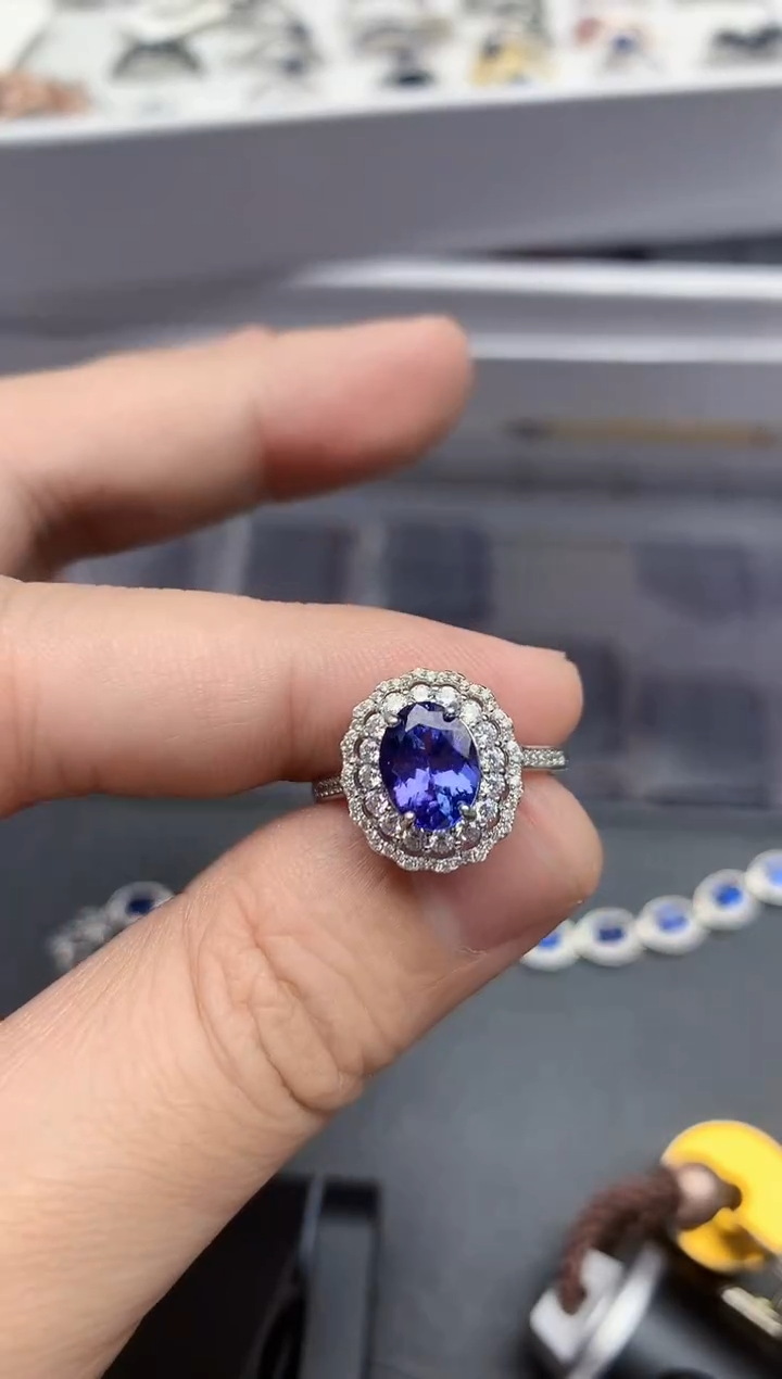 【闪购商品】坦桑石戒指银S925镶嵌.........