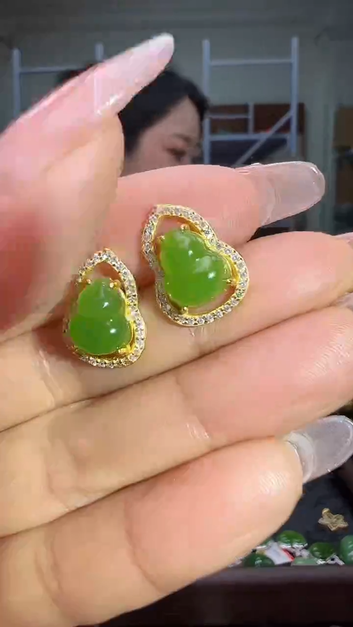 颈饰银S925镶嵌和田玉(多样性发货.发其一)12.30.101