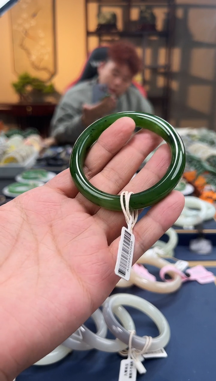 【闪购商品】和田玉手镯未镶嵌A0089-57