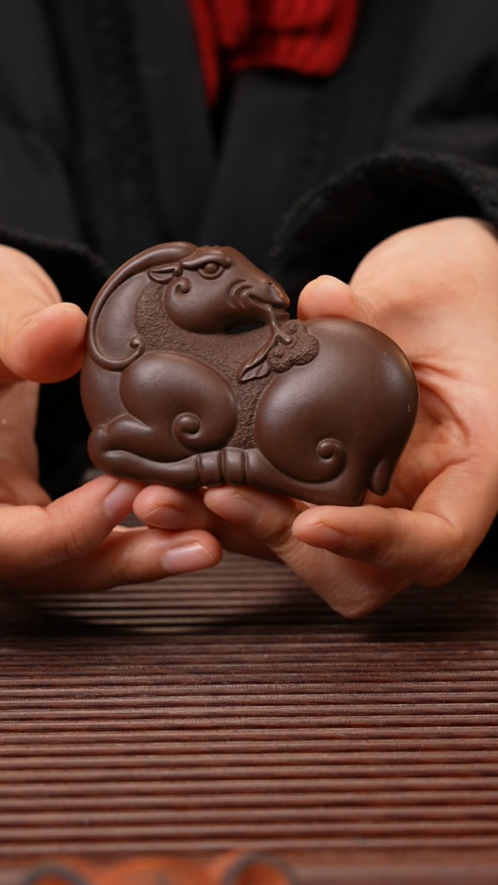 【闪购商品】紫砂茶宠羚羊手把件