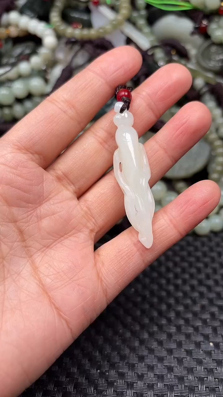 【闪购商品】和田玉颈饰未镶嵌1