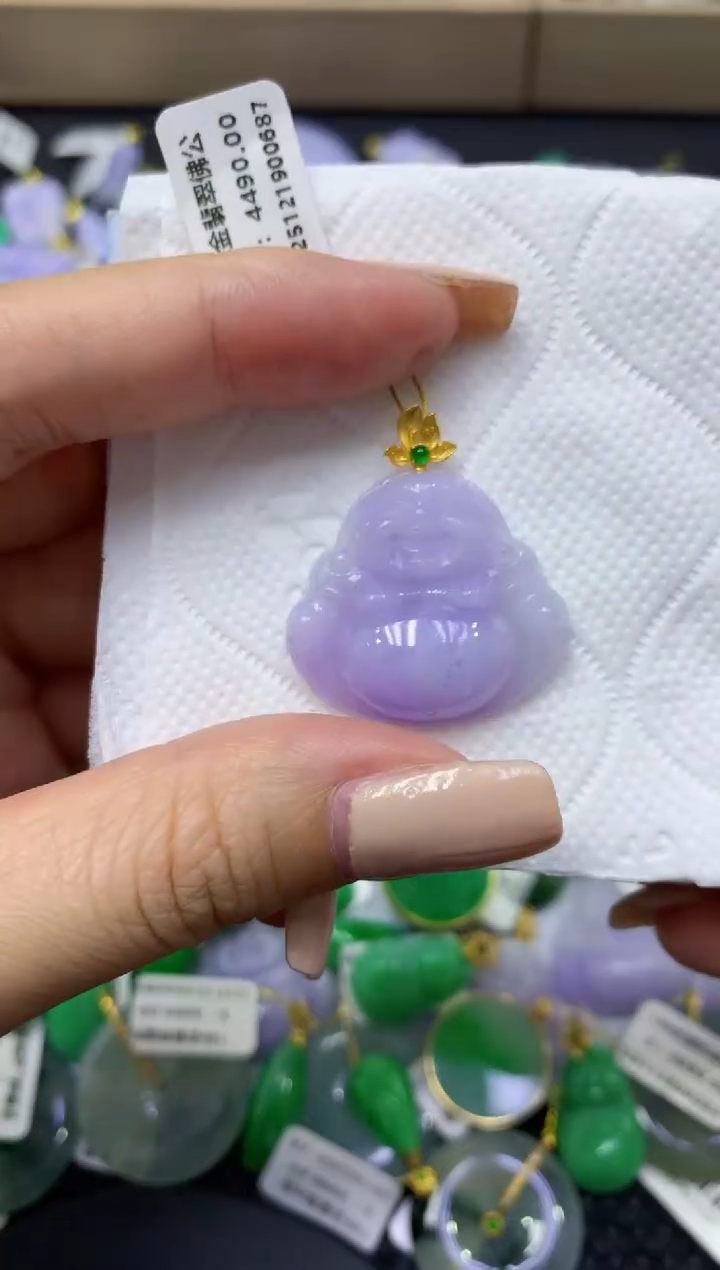 颈饰18K金镶嵌翡翠天然缅甸翡翠A货