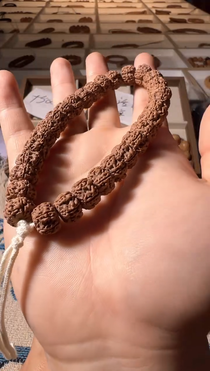 金刚菩提手串龙切平细手持