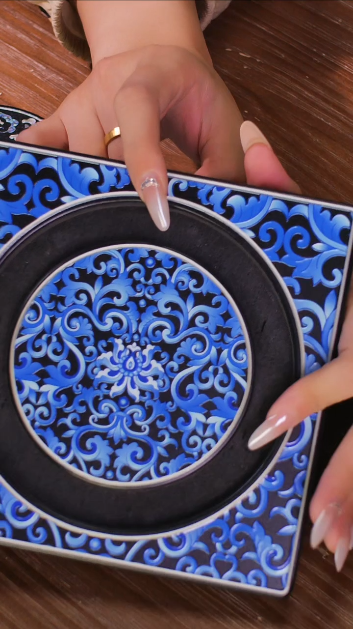 壹藏贰宝蓝宝相壶承