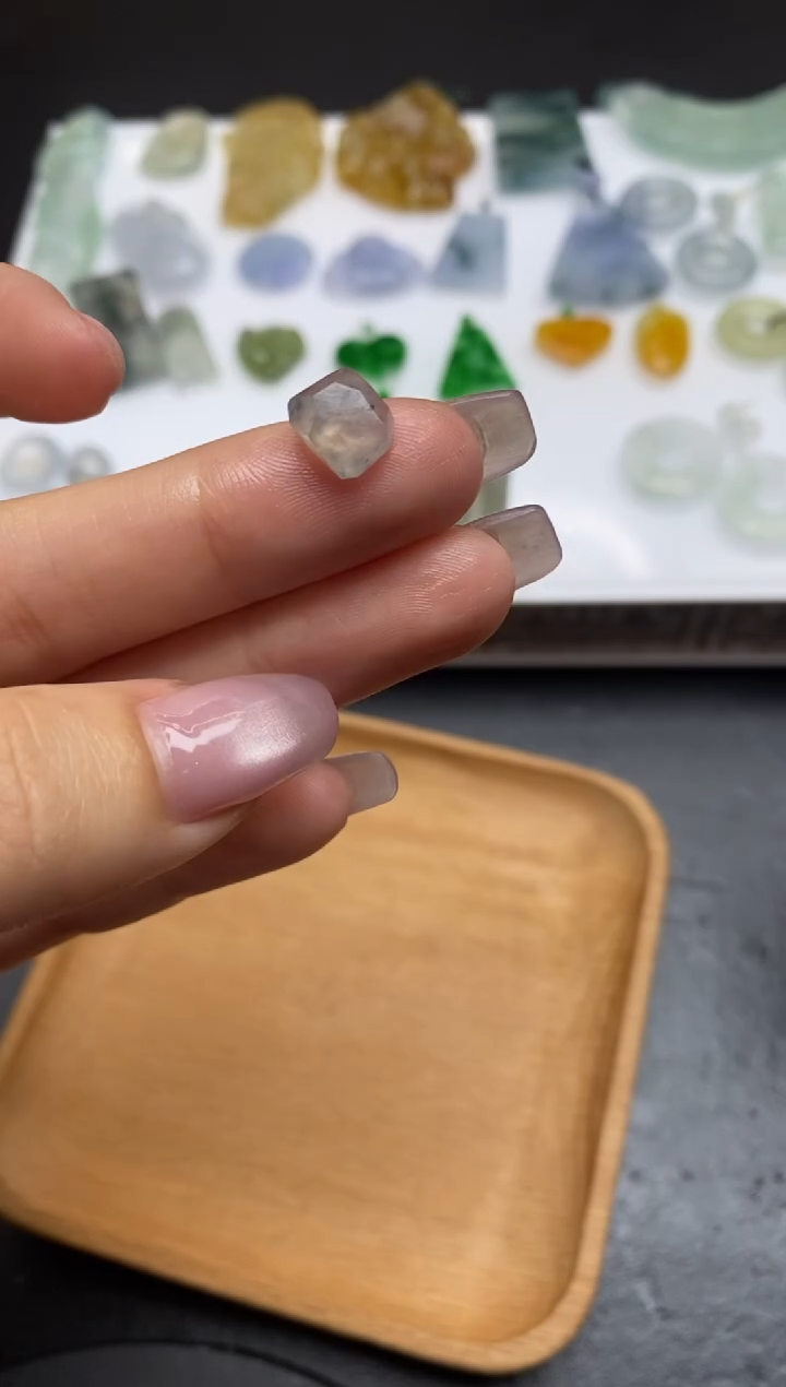 【闪购商品】定制翡翠未镶嵌翡翠毛货~