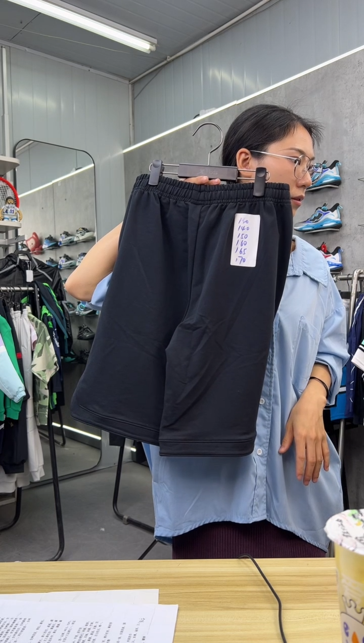 安踏儿童衣服尺码 ：150