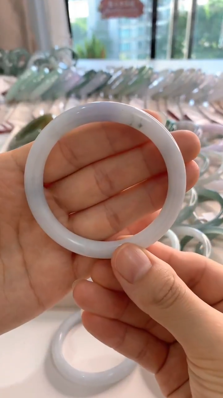 未镶嵌手镯翡翠53.7圆条莫奈