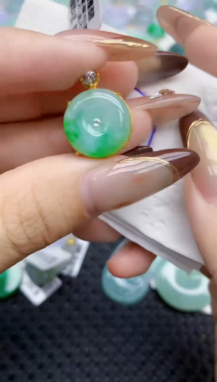 颈饰银S925镶嵌翡翠147   天然翡翠A货  百元以上9米证书费自理