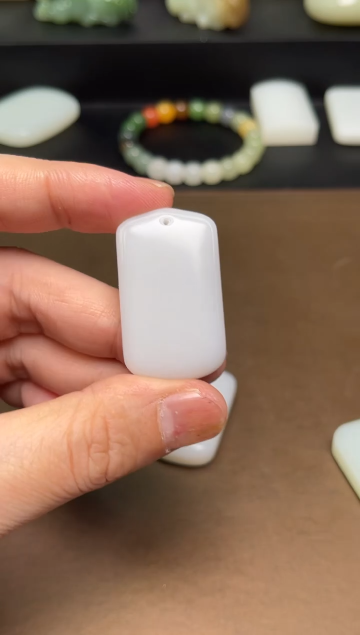 颈饰未镶嵌和田玉16