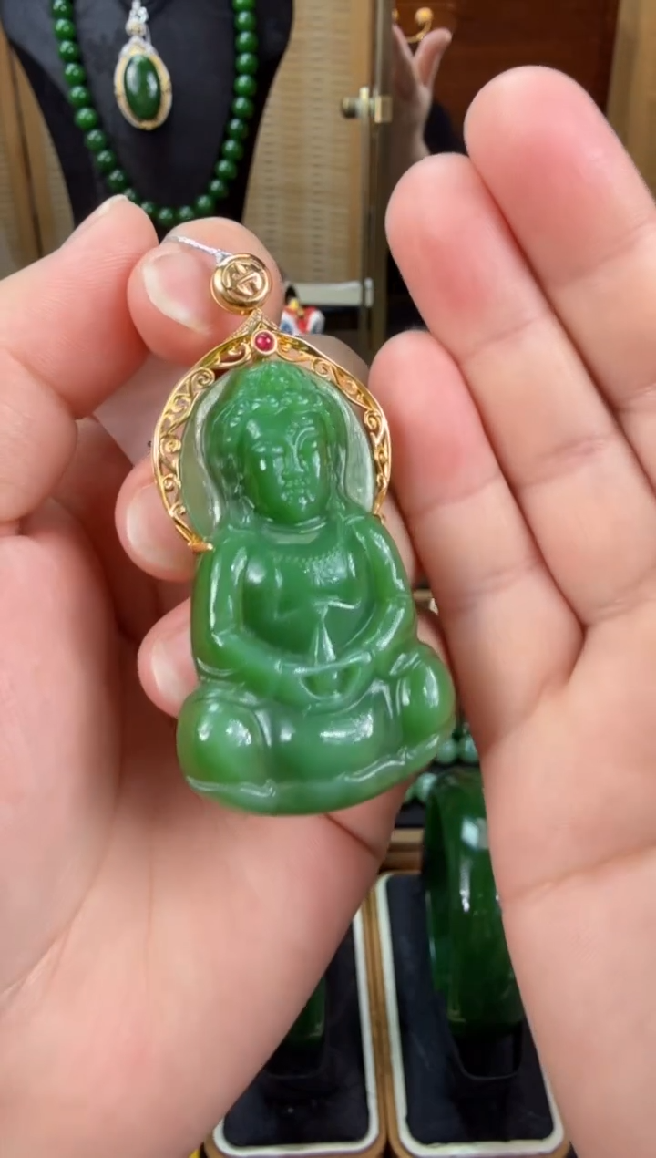 【闪购商品】和田玉（碧玉）吊坠(赠链)18K金镶嵌 