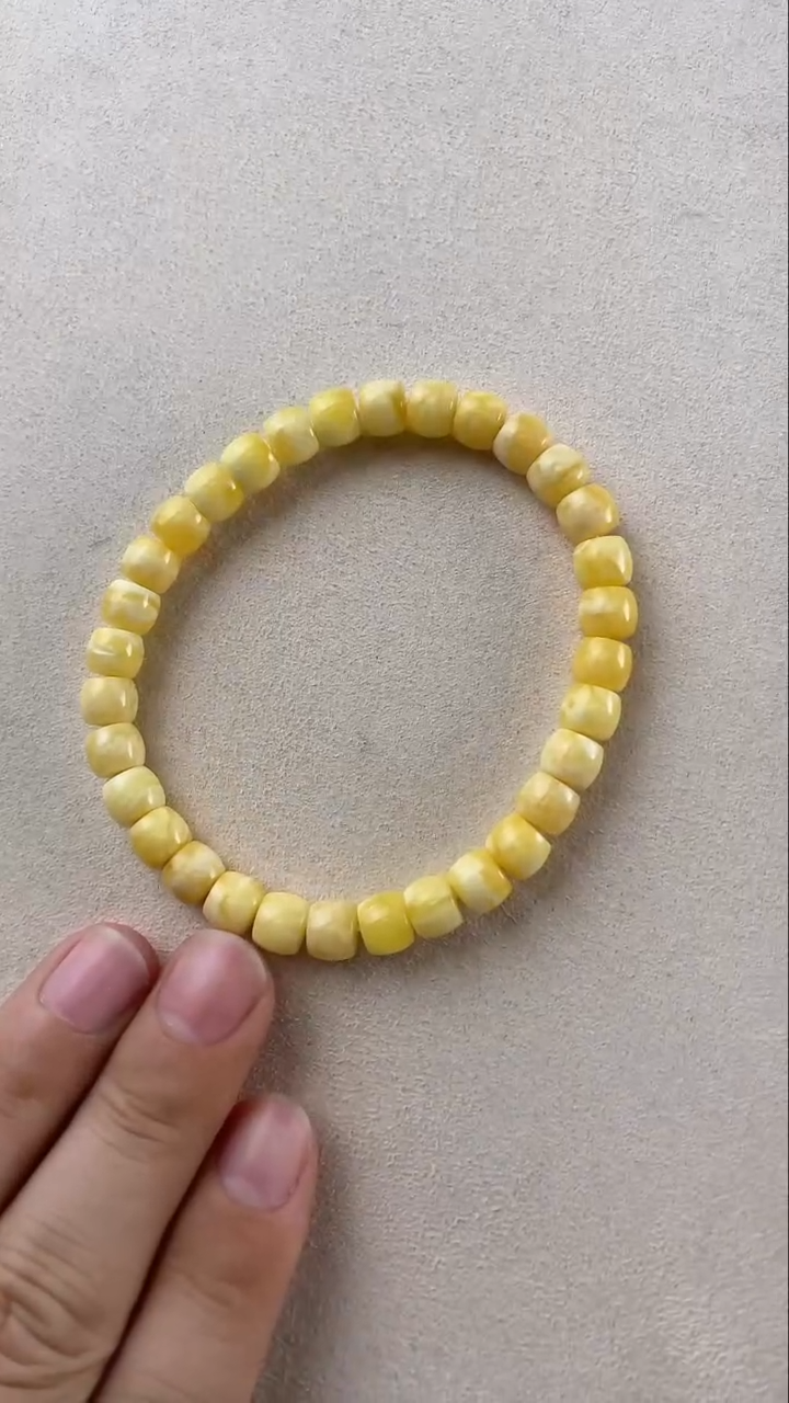 【闪购商品】蜜蜡手串未镶嵌111111111