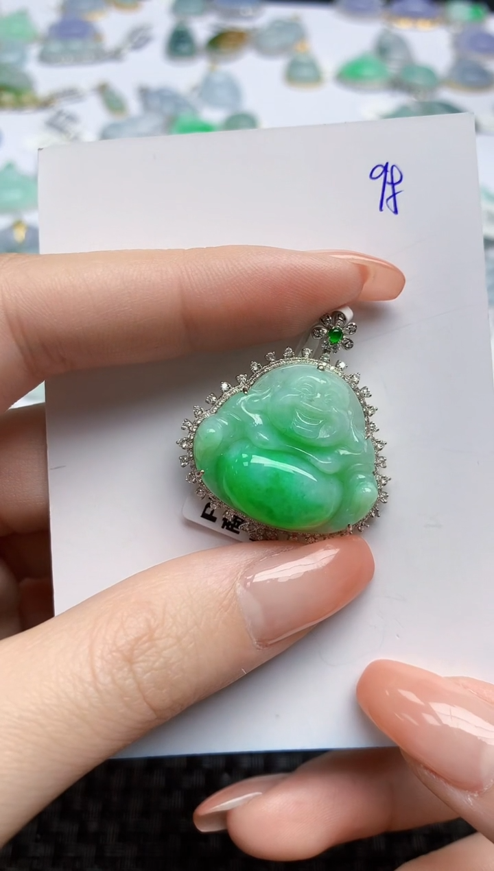 【闪购商品】翡翠颈饰18K金镶嵌天然翡翠A货
