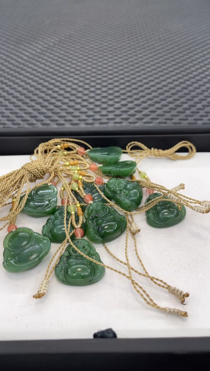 颈饰未镶嵌和田玉佛公有矿点（多样性发一件）PP147